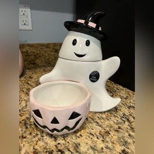 Cobwebs & Cauldrons ghost candy canister